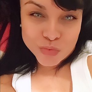 Meet your Posher, Veronica